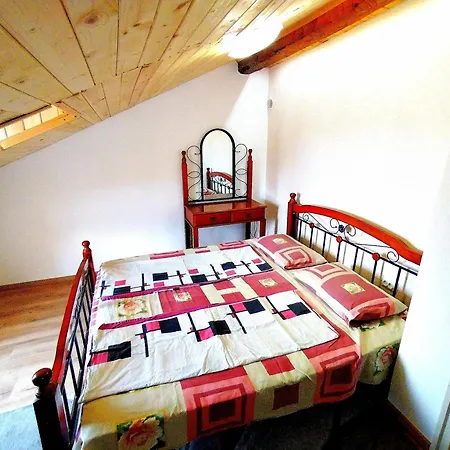 Low Budget Apartment With Breakfast #5 Varna Exterior photo