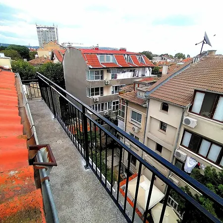 Low Budget Apartment With Breakfast #5 Varna Exterior photo